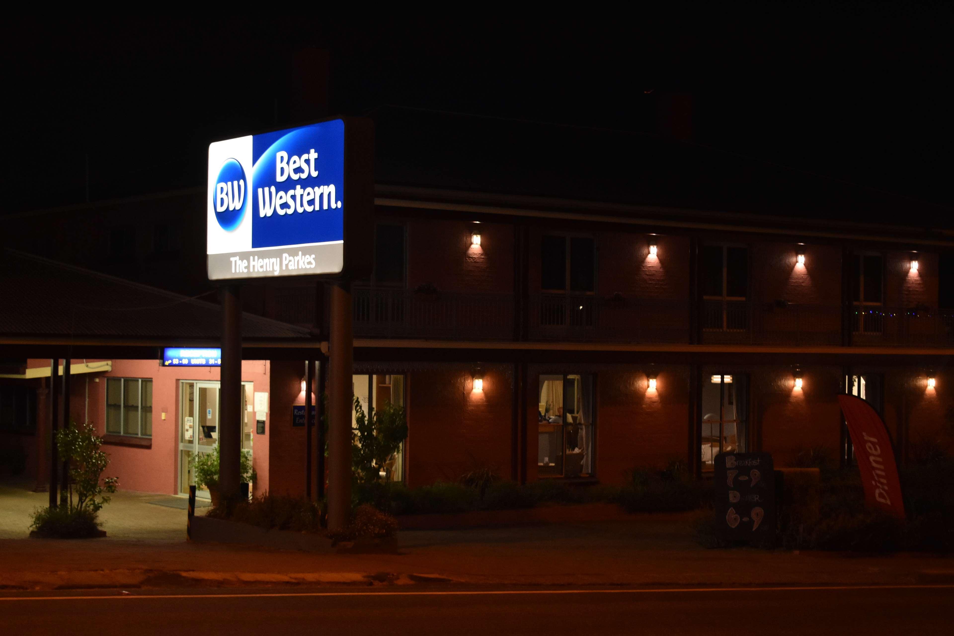 The Henry Parkes Tenterfield Motel Exterior photo